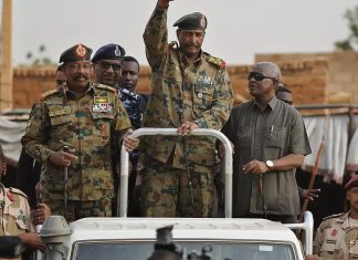 “حصانة عسكر السودان” حجرُ عثرةٍ أمام اتفاقٍ يتيم! "حصانة عسكر السودان" حجرُ عثرةٍ أمام اتفاقٍ يتيم!
