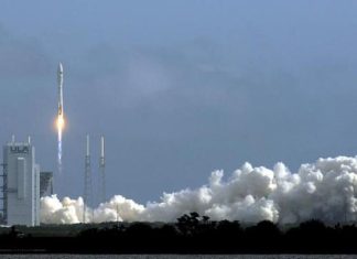 عودة طائرة أميركية غير مأهولة بعد قضاء 908 أيام في الفضاء عودة طائرة أميركية غير مأهولة بعد قضاء 908 أيام في الفضاء