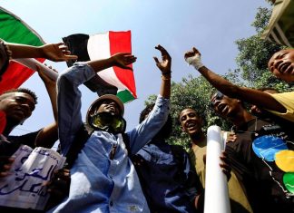 حتى لا تضيع الفرصة مجدّداً في السودان حتى لا تضيع الفرصة مجدّداً في السودان