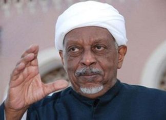 الميرغني يعود للسودان: للتعبّد أم للتسوية السياسية؟ الميرغني يعود للسودان: للتعبّد أم للتسوية السياسية؟