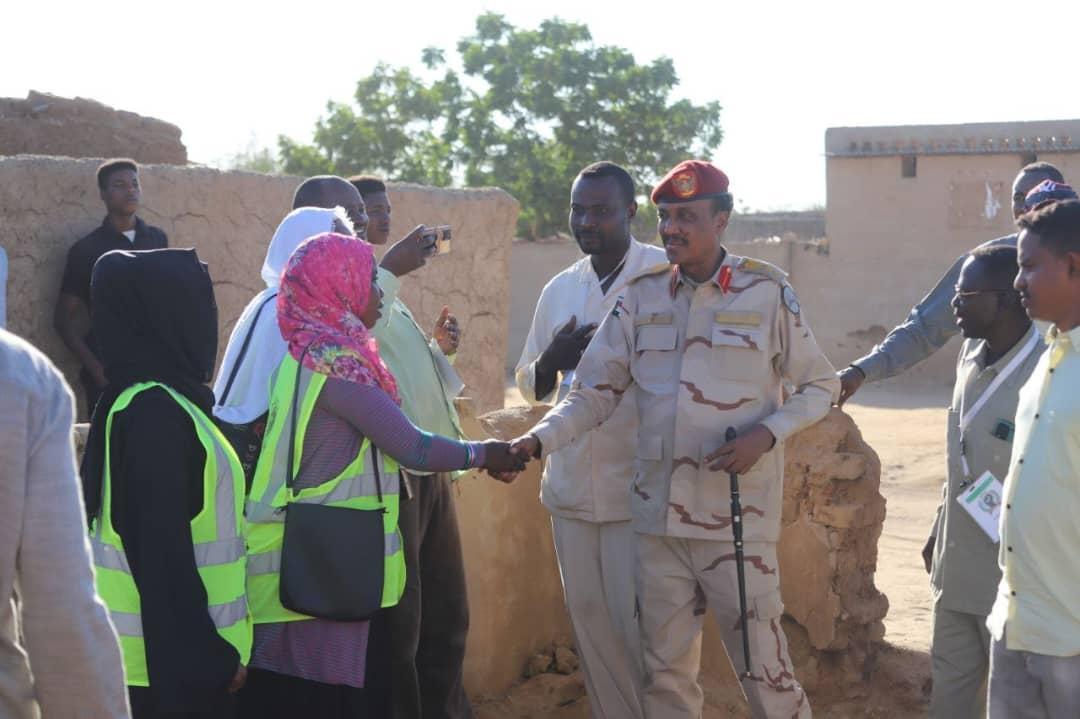 لجنة السلم والمصالحات تدعم خلاوي القرآن بمعسكر السلام بالفاشر لجنة السلم والمصالحات تدعم خلاوي القرآن بمعسكر السلام بالفاشر