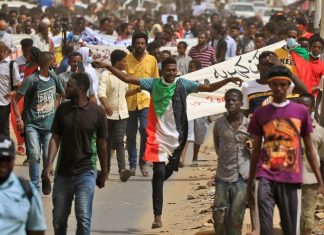 السودان.. مصابو الثورة يدخلون في اعتصام مفتوح السودان.. مصابو الثورة يدخلون في اعتصام مفتوح