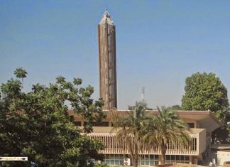 السودان.. قرار بإزالة مسجد كبير بسبب أخطاء هندسية السودان.. قرار بإزالة مسجد كبير بسبب أخطاء هندسية