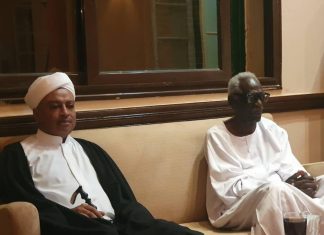 السودان.. تفاصيل لقاء بين جعفر الميرغني وصديق يوسف السودان.. تفاصيل لقاء بين جعفر الميرغني وصديق يوسف