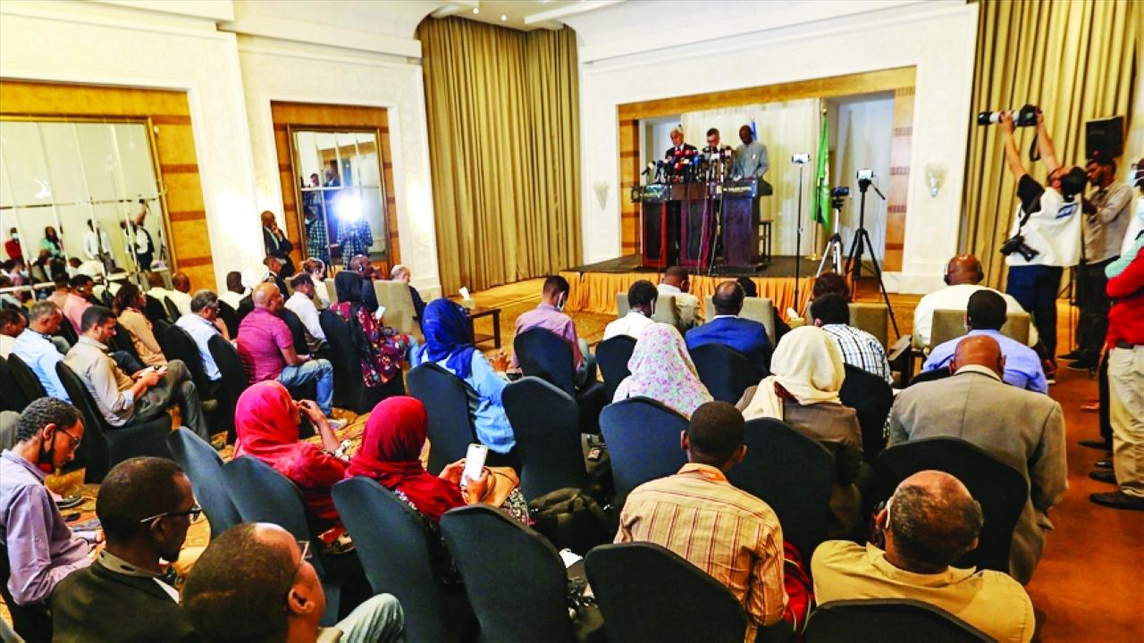 بارقة أمل لتجاوز القضايا العالقة في السودان بارقة أمل لتجاوز القضايا العالقة في السودان