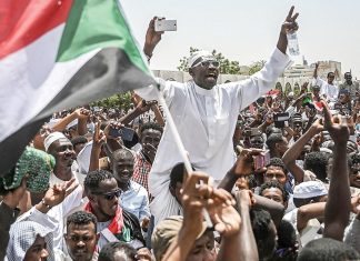 فى الأزمة السودانية، أيهما المخرج؛ الاحتواء أم الإخضاع فى الأزمة السودانية، أيهما المخرج؛ الاحتواء أم الإخضاع