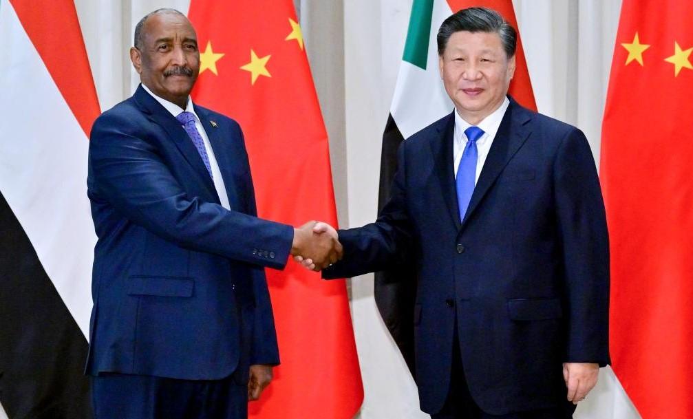 الرئيس الصيني يعد البرهان بالنظر في قضية الديون الرئيس الصيني يعد البرهان بالنظر في قضية الديون