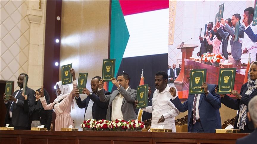 الاتفاق الإطاري يشعل الصراع الأميركي الصيني في السودان الاتفاق الإطاري يشعل الصراع الأميركي الصيني في السودان