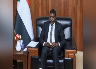 عضو السيادي الطاهر حجر يلتقي وزيرة الشباب والرياضة عضو السيادي الطاهر حجر يلتقي وزيرة الشباب والرياضة