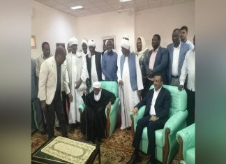 لدى لقائه قيادات الكتلة الديمقراطية .. الميرغني يدعو للحوار لدى لقائه قيادات الكتلة الديمقراطية ..مولانا الميرغني يدعو للحوار