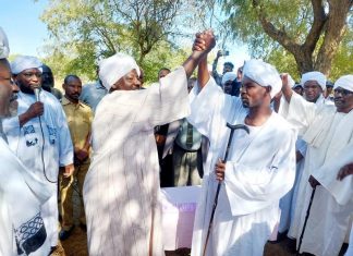 التوقيع على وثيقة الصلح بين المزاغنة واولاد عمران بغرب كردفان التوقيع على وثيقة الصلح بين المزاغنة واولاد عمران بغرب كردفان