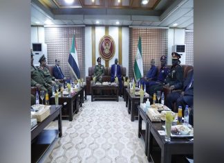 جلسة مباحثات مشتركة بين وزيري دفاع السودان واليمن جلسة مباحثات مشتركة بين وزيري دفاع السودان واليمن