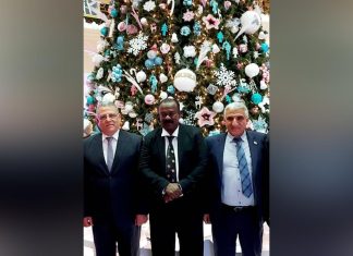 وزير الزراعة يقف على تجربة زراعة الأراضي الجافة وزير الزراعة يقف على تجربة زراعة الأراضي الجافة