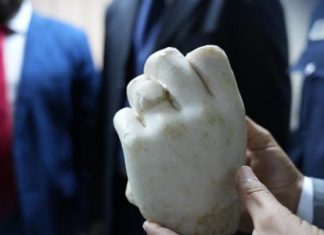 ليبيا تعلن استعادة قطعة أثرية مهربة من الولايات المتحدة ليبيا تعلن استعادة قطعة أثرية مهربة من الولايات المتحدة