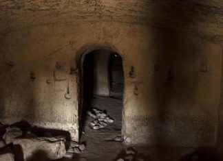 اكتشاف موقع جنائزي ضخم عمره أكثر من ألفي عام قرب القدس المحتلة اكتشاف موقع جنائزي ضخم عمره أكثر من ألفي عام قرب القدس المحتلة