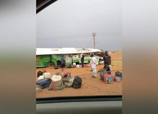 فساد وزحف صحراوي.. “طرق الموت” في السودان تحصد أرواح الآلاف فساد وزحف صحراوي.. “طرق الموت” في السودان تحصد أرواح الآلاف