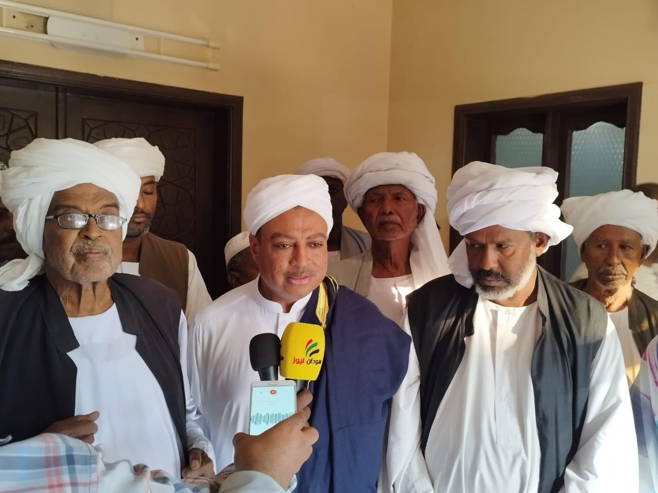 الميرغني يلتقي وفد الإدارات الأهلية بشرق السودان الميرغني يلتقي وفد الإدارات الأهلية بشرق السودان