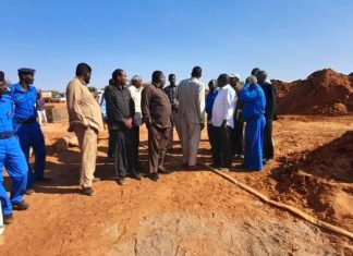 مدير عام سكك حديد السودان يتفقد العمل بجسر الفولة مدير عام سكك حديد السودان يتفقد العمل بجسر الفولة