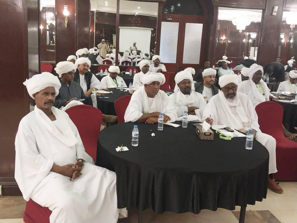 المركز الافريقي ينظم حلقة نقاش بدور الادارة الاهلية ومناهضة الكراهية المركز الافريقي ينظم حلقة نقاش بدور الادارة الاهلية ومناهضة الكراهية