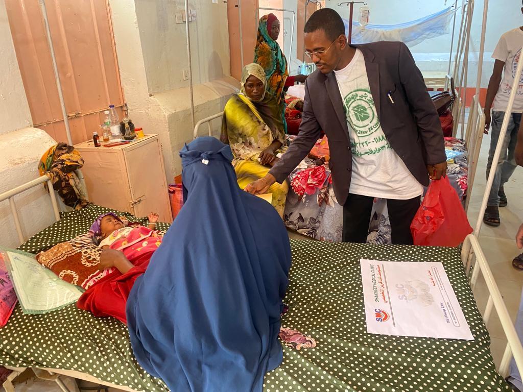 منظمة العطاء للتعايش السلمي تقدم العون للمرضى بمستشفى الجنينة منظمة العطاء للتعايش السلمي تقدم العون للمرضى بمستشفى الجنينة