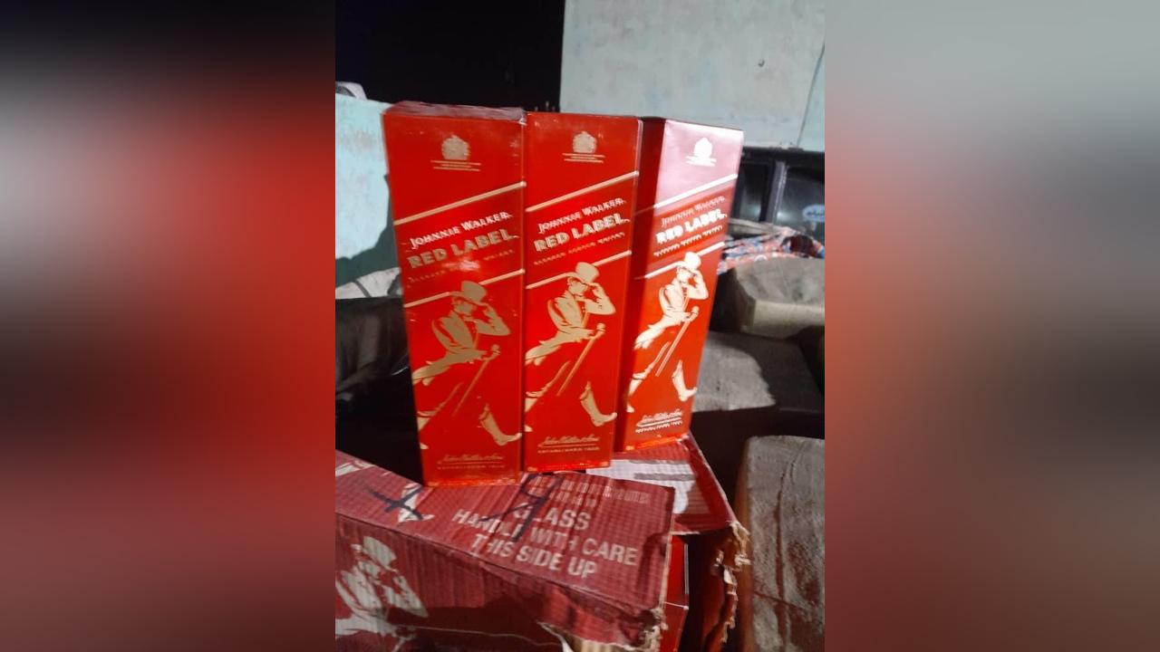 مكافحة التهريب بسنار تضبط خمورا مستوردة بجبال سقدي مكافحة التهريب بسنار تضبط خمورا مستوردة بجبال سقدي