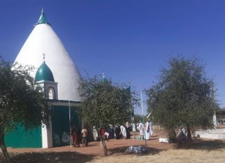 الطرق الصوفية من ممسكات الوحدة الوطنية ودعوة للتعايش السلمي الطرق الصوفية من ممسكات الوحدة الوطنية ودعوة للتعايش السلمي