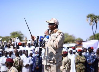 حميدتي يطالب بإجراء تحقيق شفاف وعادل حول أحداث بليل السودان.. توجيهات من حميدتي للقوات الامنية بوضع ارتكازات وإجراء تحقيق شفاف وعادل حول أحداث عنف