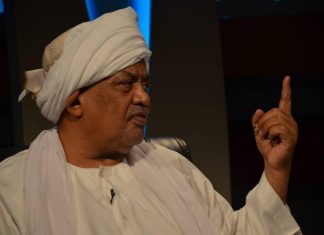 كمال عمر يكشف تفاصيل مقترحات العسكر على وثيقة نقابة المحامين كمال عمر يكشف تفاصيل مقترحات العسكر على وثيقة نقابة المحامين