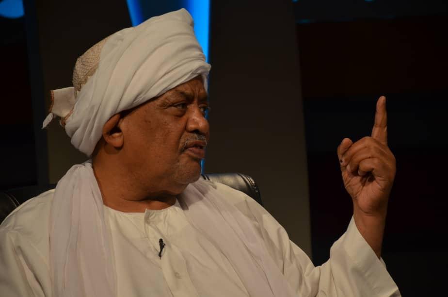 كمال عمر يكشف تفاصيل مقترحات العسكر على وثيقة نقابة المحامين كمال عمر يكشف تفاصيل مقترحات العسكر على وثيقة نقابة المحامين