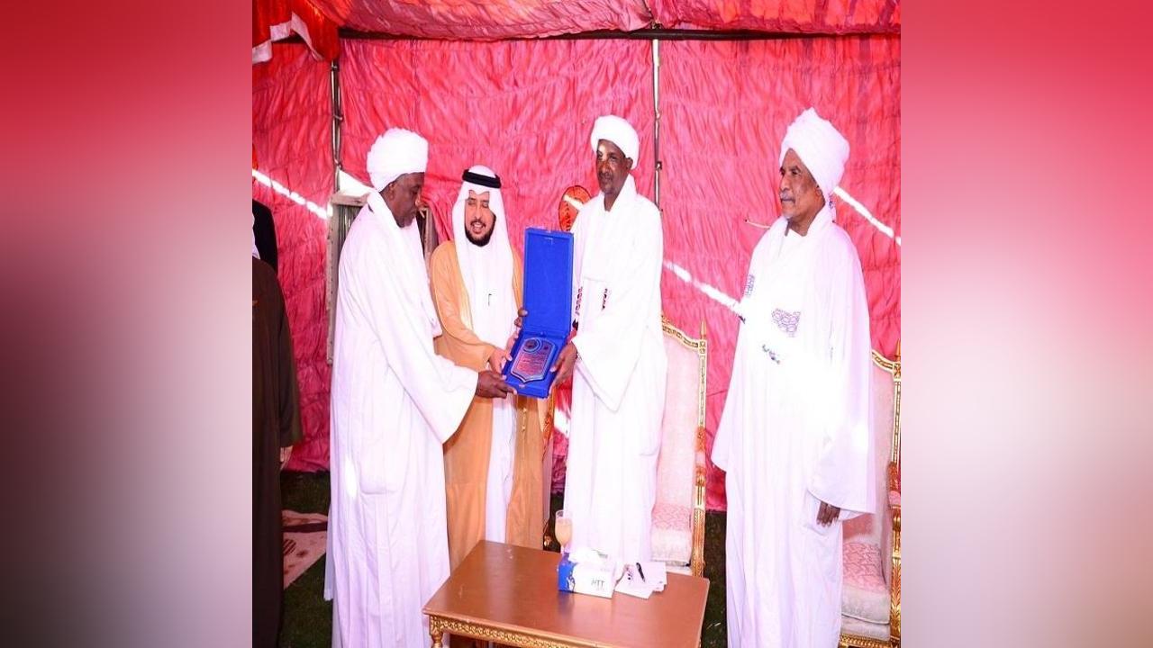 نائب رئيس السيادي يستقبل أعضاء مجلس أمناء جامعة افريقيا العالمية نائب رئيس السيادي يستقبل أعضاء مجلس أمناء جامعة افريقيا العالمية