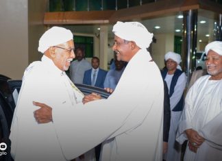 نائب رئيس مجلس السيادة يستقبل الخليفة العام للطريقة التيجانية بالعالم نائب رئيس مجلس السيادة يستقبل الخليفة العام للطريقة التيجانية بالعالم
