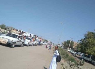 مواطنون بشرق السودان يحتجون على فساد السلطات مواطنون بشرق السودان يحتجون على فساد السلطات