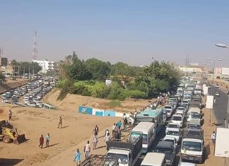 اختناق مروري وسط الخرطوم وإغلاق شوارع اختناق مروري وسط الخرطوم وإغلاق شوارع