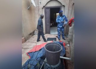 شرطة التعدين تضبط مصنع لاستخلاص الذهب بالابيض شرطة التعدين تضبط مصنع لاستخلاص الذهب بالابيض