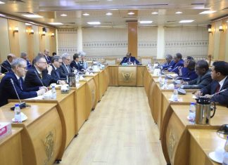 وزير الخارجية المكلف يلتقي المبعوثين الخاصين وزير الخارجية المكلف يلتقي المبعوثين الخاصين