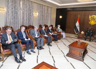 المبعوثون الدوليون يهددون العسكر والمدنيين والجماعات المسلحة بالمحاسبة المبعوثون الدوليون يهددون العسكر والمدنيين والجماعات المسلحة بالمحاسبة