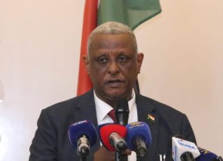 ياسر العطا يتحدث عن توافق سياسي قريب المنال ويوجه دعوة إلى “الحلو وعبدالواحد” ياسر العطا يتحدث عن توافق سياسي قريب المنال ويوجه دعوة إلى “الحلو وعبدالواحد”
