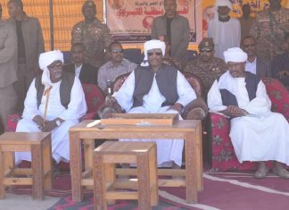 القائد العام يشهد عقد زيجات بمنطقة البسلي القائد العام يشهد عقد زيجات بمنطقة البسلي