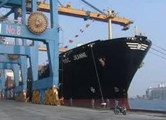 الموانئ البحرية تؤكد الاستعداد لتقديم الخدمات للدول غير المطلةعلى البحار الموانئ البحرية تؤكد الاستعداد لتقديم الخدمات للدول غير المطلةعلى البحار