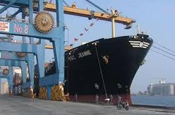 الموانئ البحرية تؤكد الاستعداد لتقديم الخدمات للدول غير المطلةعلى البحار الموانئ البحرية تؤكد الاستعداد لتقديم الخدمات للدول غير المطلةعلى البحار