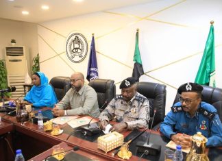 مدير الجمارك يستقبل وزيرة النقل التشادي للتباحث حول تجارة العبور مدير الجمارك يستقبل وزيرة النقل التشادي للتباحث حول تجارة العبور