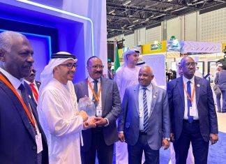 وزير الخارجية الإماراتي يمتدح جناح السودان ومنظومة الصناعات الدفاعية وزير الخارجية الإماراتي يمتدح جناح السودان ومنظومة الصناعات الدفاعية
