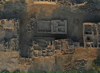 اكتشاف أثري في نجران السعودية: رأس ثور برونزي ونقوش مسندية وخواتم اكتشاف أثري في نجران السعودية: رأس ثور برونزي ونقوش مسندية وخواتم