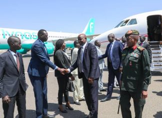 كبير مستشاري رئيس جمهورية جنوب السودان للبرامج الخاصة يصل البلاد كبير مستشاري رئيس جمهورية جنوب السودان للبرامج الخاصة يصل البلاد