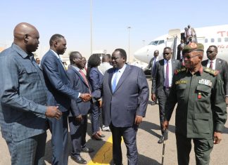 مستشار رئيس جمهورية جنوب السودان للشؤون الأمنية يصل البلاد مستشار رئيس جمهورية جنوب السودان للشؤون الأمنية يصل البلاد