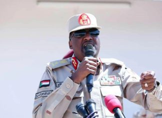 عبدالرحيم دقلو يطالب الجيش بتسليم السلطة للشعب
