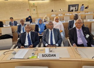وزير العدل السوداني يكشف عن إجراءات بشأن الانتهاكات ويدفع بطلب إلى مجلس حقوق الإنسان وزير العدل السوداني يكشف عن إجراءات بشأن الانتهاكات ويدفع بطلب إلى مجلس حقوق الإنسان
