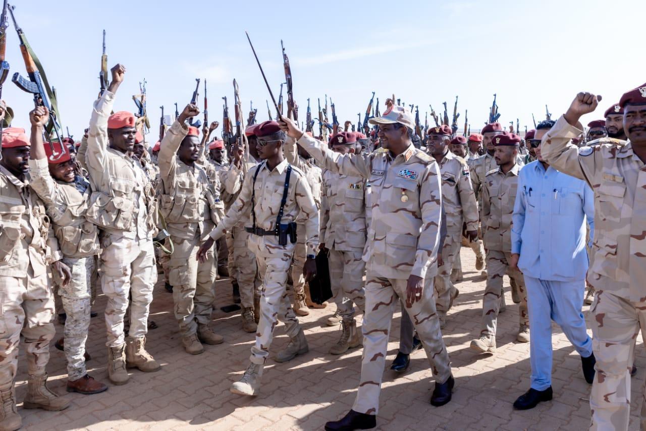 دقلو: لا خلاف بين الجيش و الدعم السريع دقلو: لا خلاف بين الجيش و الدعم السريع