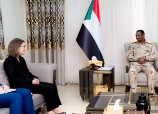 مسؤولة أوروبية تبلغ حميدتي رسالة للشعب السوداني وتحدد شروط عودة الدعم الاقتصادي مسؤولة أوروبية تبلغ حميدتي رسالة للشعب السوداني وتحدد شروط عودة الدعم الاقتصادي