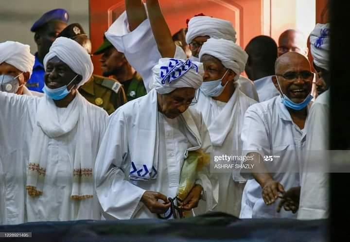 جدل جديد حول الحالة الصحية لمتهم في انقلاب الإنقاذ جدل جديد حول الحالة الصحية لمتهم في انقلاب الإنقاذ